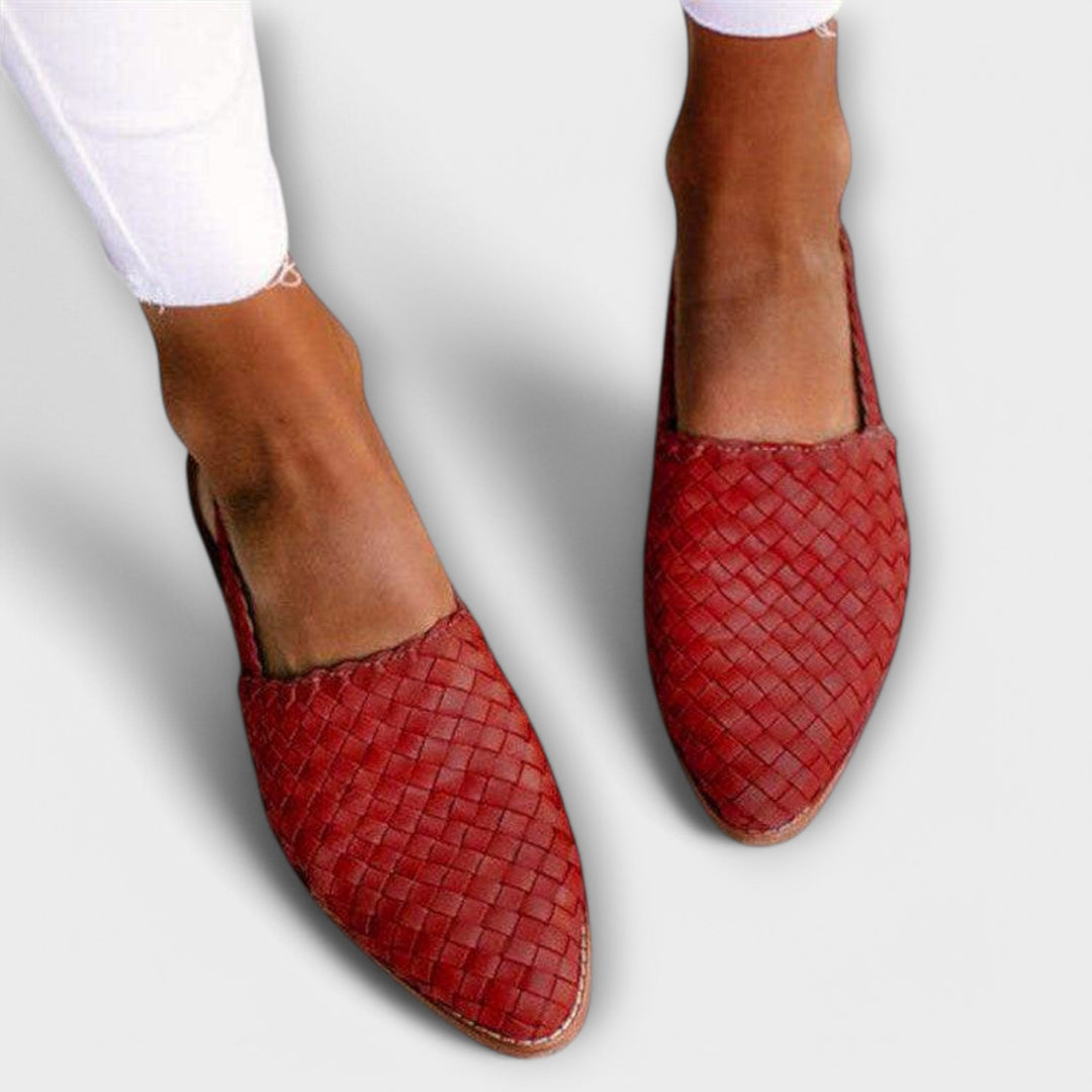 Lavinia | Pointed-Toe Woven Flat Shoes