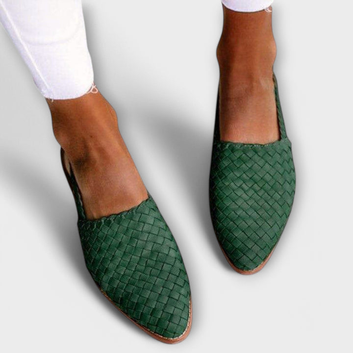 Lavinia | Pointed-Toe Woven Flat Shoes