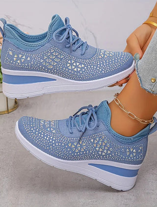 Gwendolyn Lightweight Lace-Up Sneakers