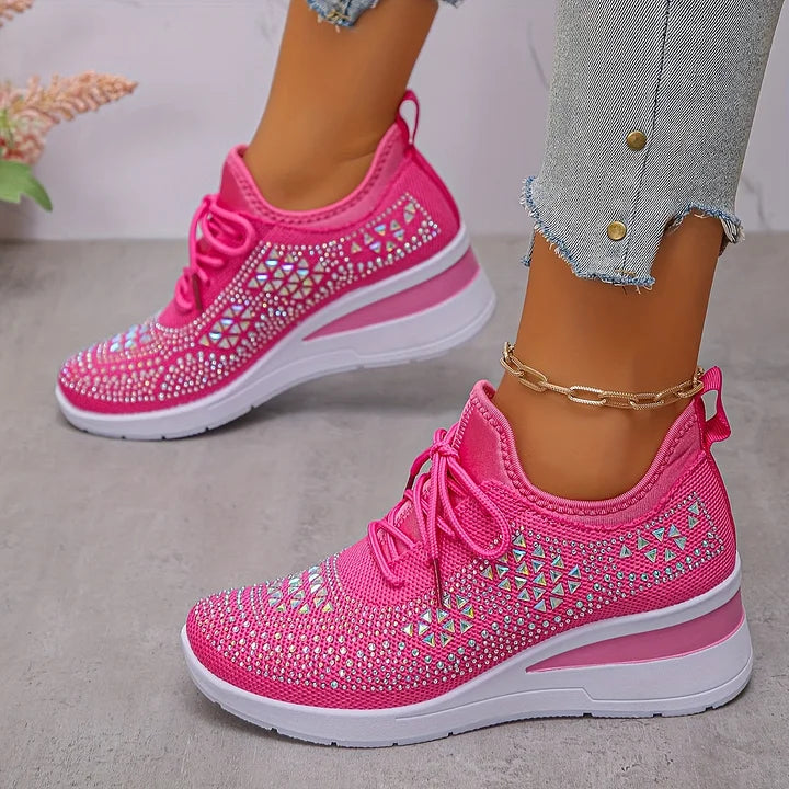 Gwendolyn Lightweight Lace-Up Sneakers