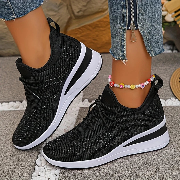 Gwendolyn Lightweight Lace-Up Sneakers