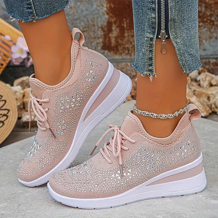 Gwendolyn Lightweight Lace-Up Sneakers