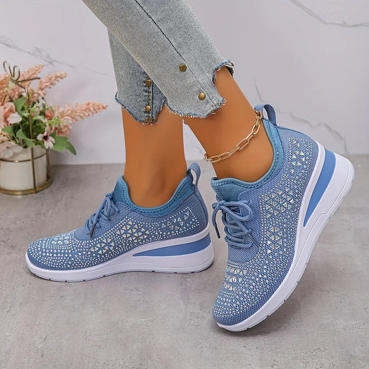 Gwendolyn Lightweight Lace-Up Sneakers
