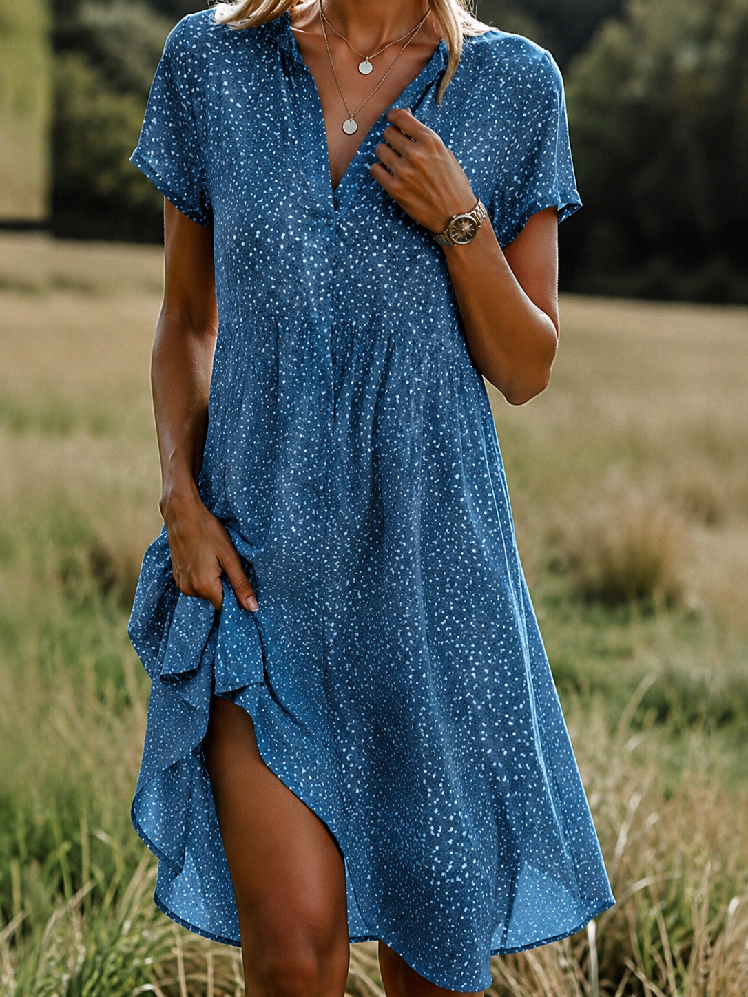 Casual Polka Dot Midi Dress with V-Neckline and Short Sleeves