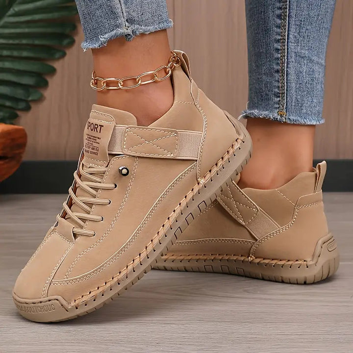 Phoebe sneakers in Beige