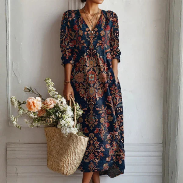 Relaxed Maxi Dress with Bold Print and V-Neckline