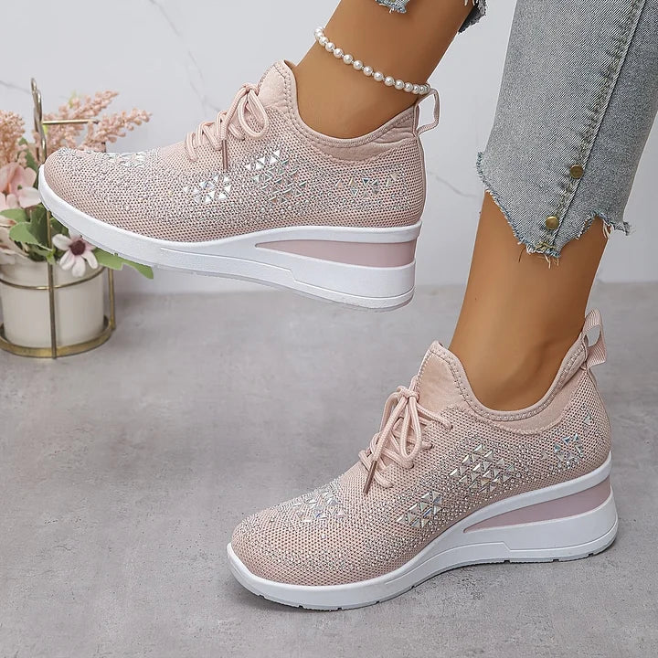 Gwendolyn Lightweight Lace-Up Sneakers