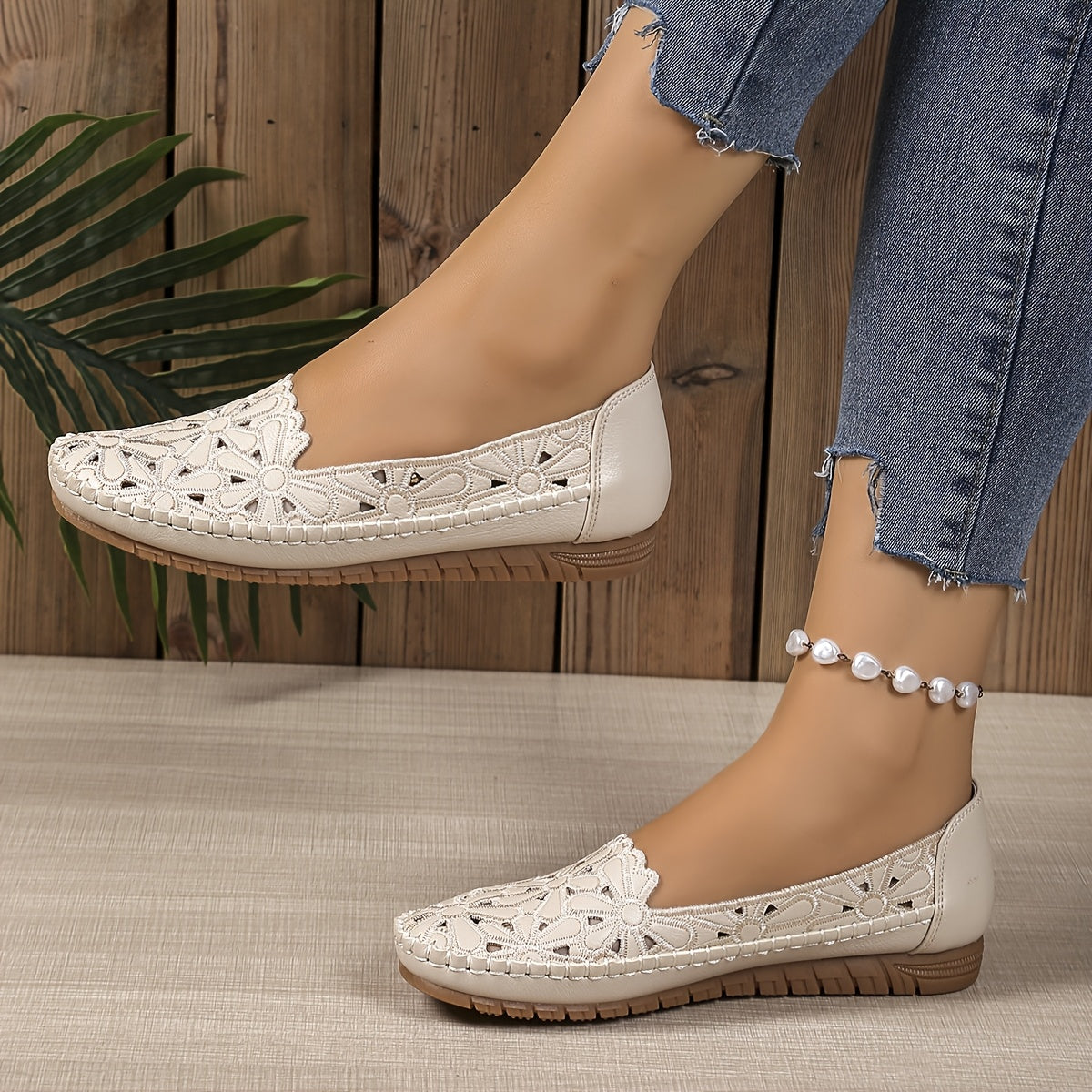 Violet | Floral Embroidered Comfort Ballet Flat