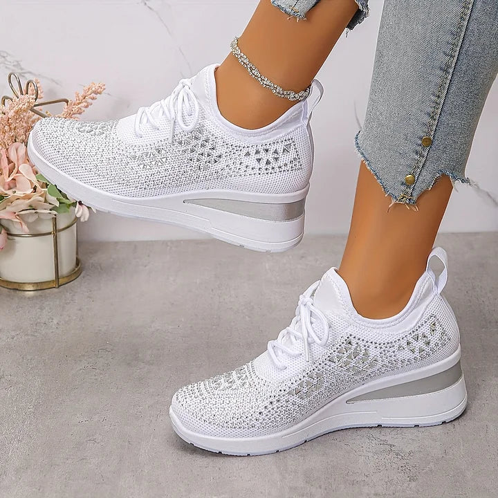 Gwendolyn Lightweight Lace-Up Sneakers