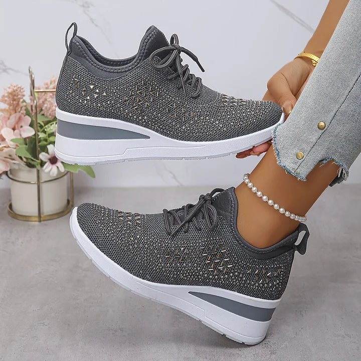 Gwendolyn Lightweight Lace-Up Sneakers