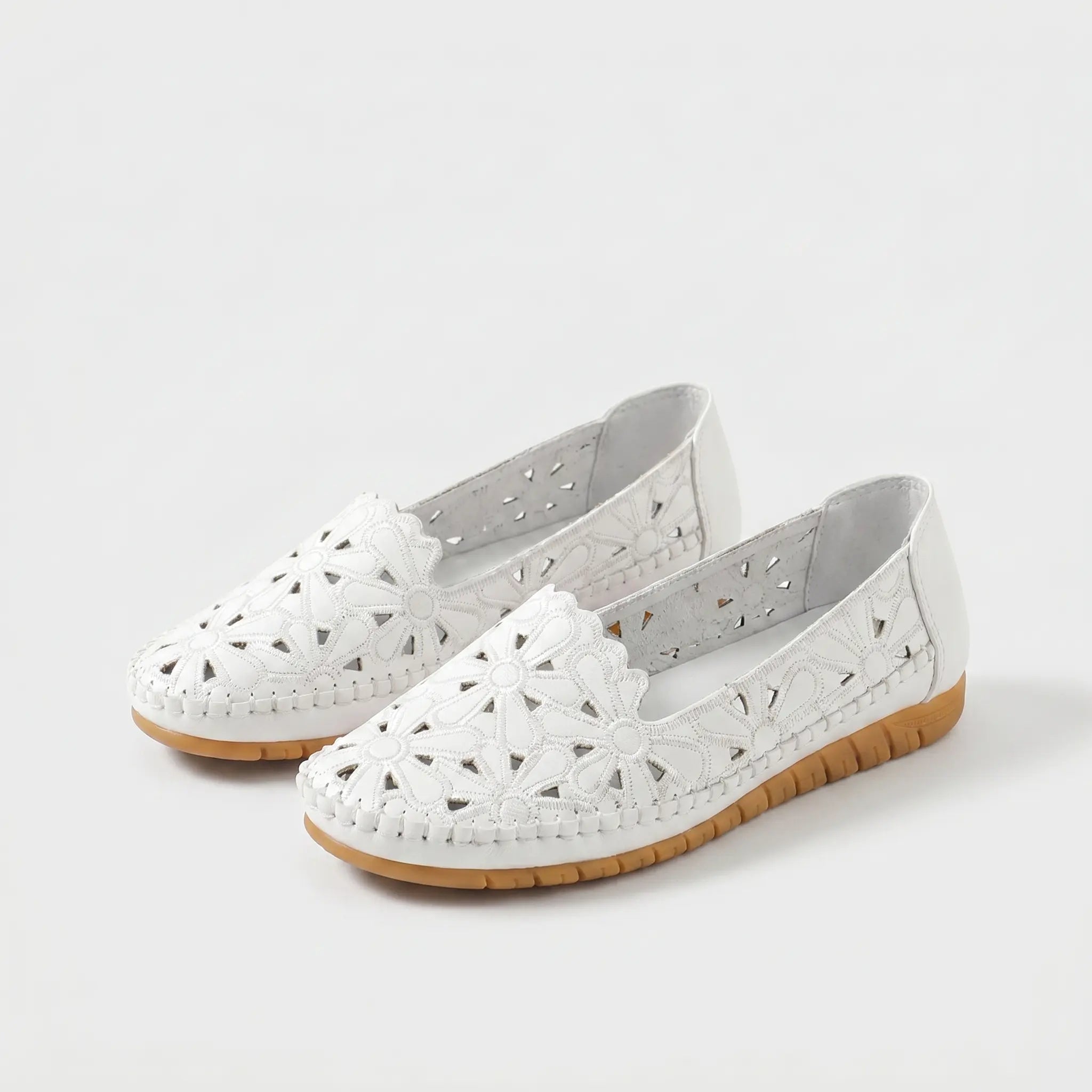 Violet | Floral Embroidered Comfort Ballet Flat - White