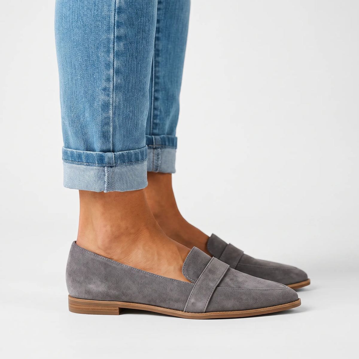 Velmira Pointed Toe Women's Loafers