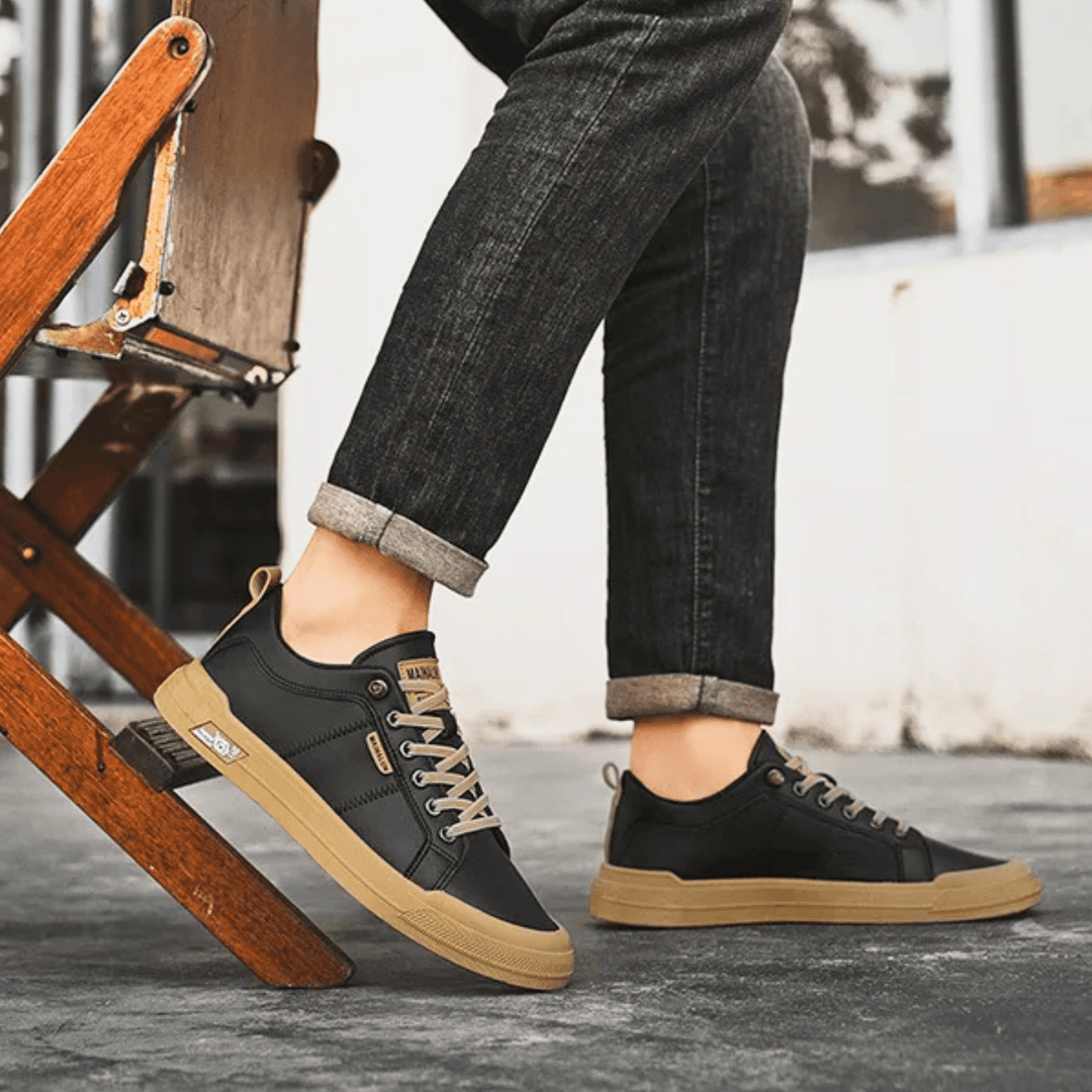 Derek | Classic Lace-Up Everyday Shoe - Black