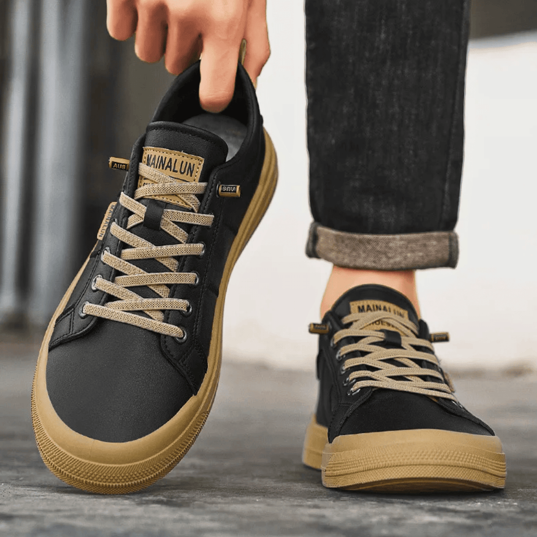 Derek | Classic Lace-Up Everyday Shoe - Black
