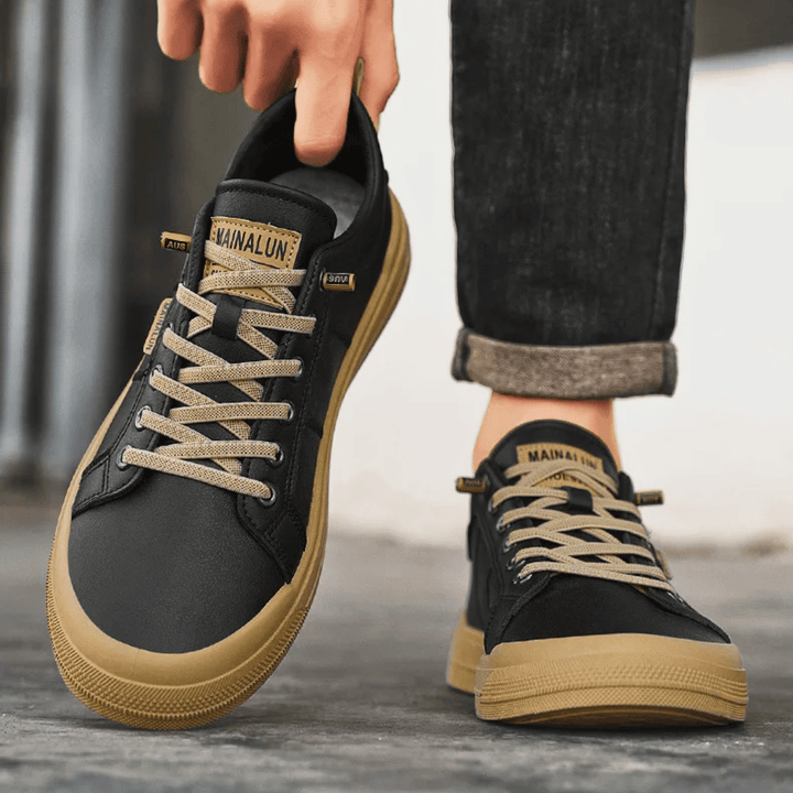 Derek | Classic Lace-Up Everyday Shoe - Black